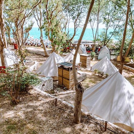 Burano Camping Beach-Bar Nea Thesi Extérieur photo